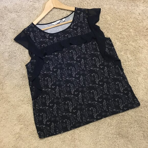 Itty Bitty Floral Cluster Chiffon Ruffled Sleeveless Blouse - Picture 11 of 14